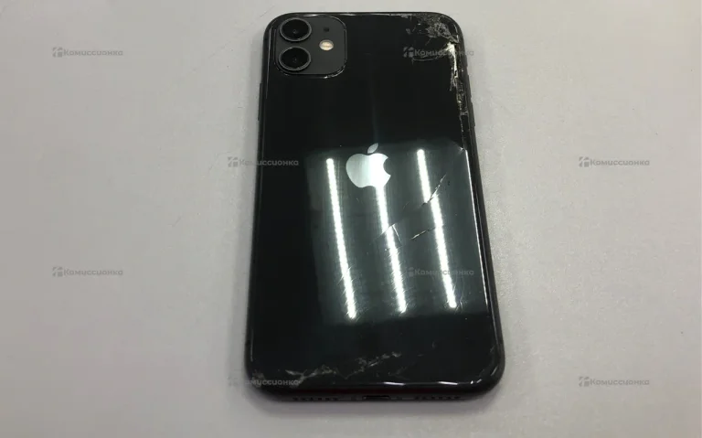 Apple iPhone 11 4/64 ГБ