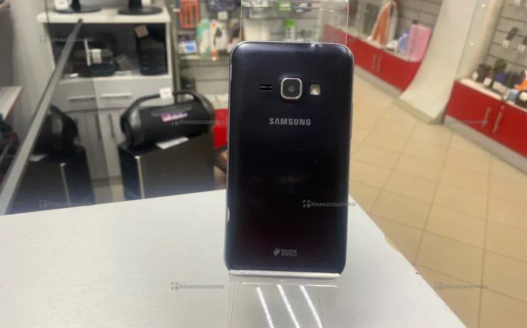 Samsung Galaxy J1 1/8 ГБ