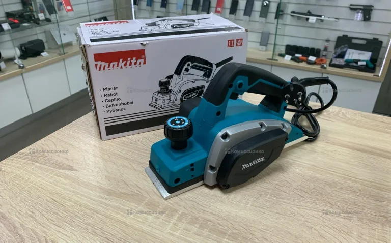 Электрорубанок makita