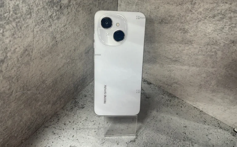 Tecno Spark Go 4/64 ГБ