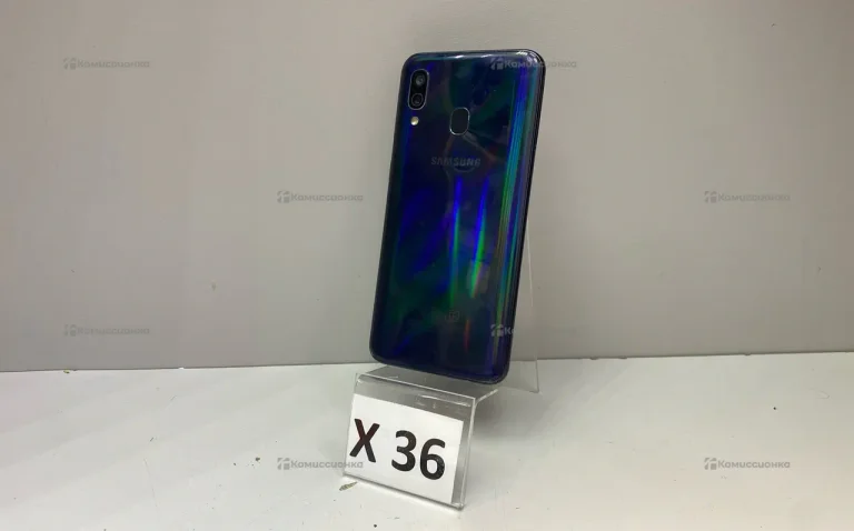 Samsung Galaxy A40 4/64 ГБ