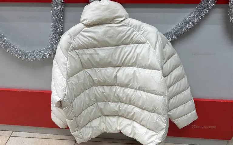 Пуховик женский Puma (L)