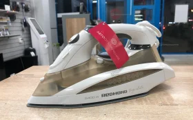 Утюг Redmond RI-C289