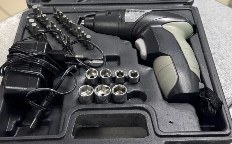 Аккумуляторная отвертка Swiss