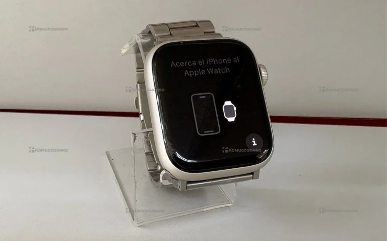 Часы  Apple Watch Series 7 45mm