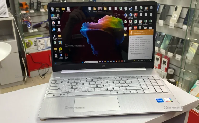 Ноутбук  HP Laptop 15