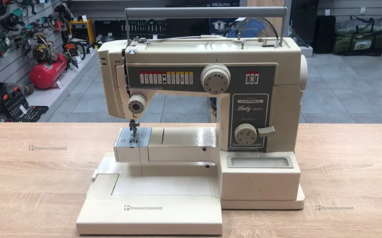 Швейная машина victoria lady 4808F