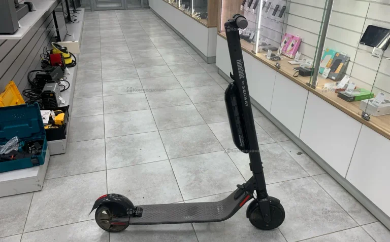 Самокат Ninebot ES4