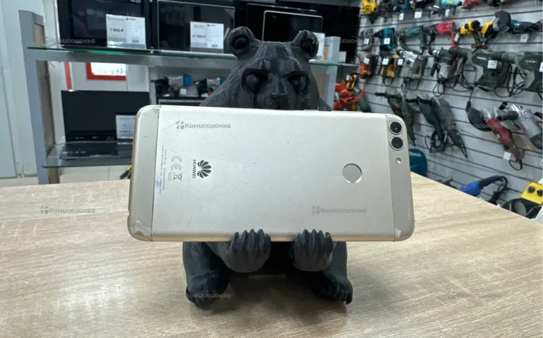 Huawei P smart 3/32 ГБ