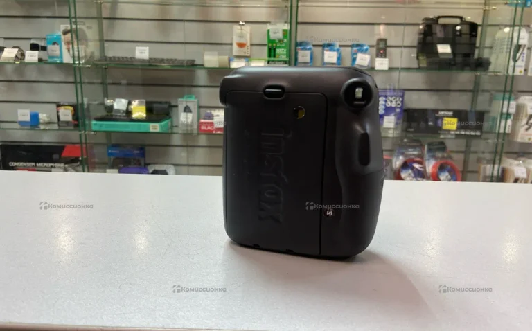 Фотоаппарат Fujitilm Instax mini 11