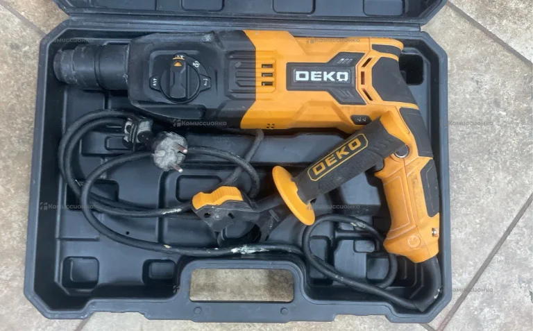 Перфоратор DEKO DKH850W