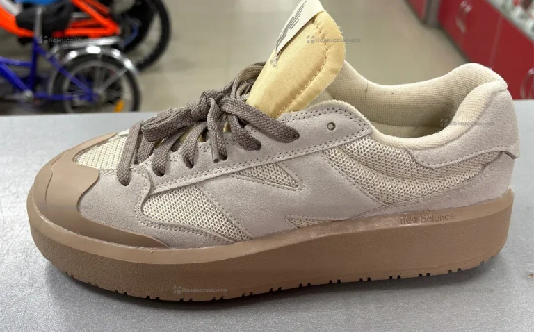 New balance ct302wb