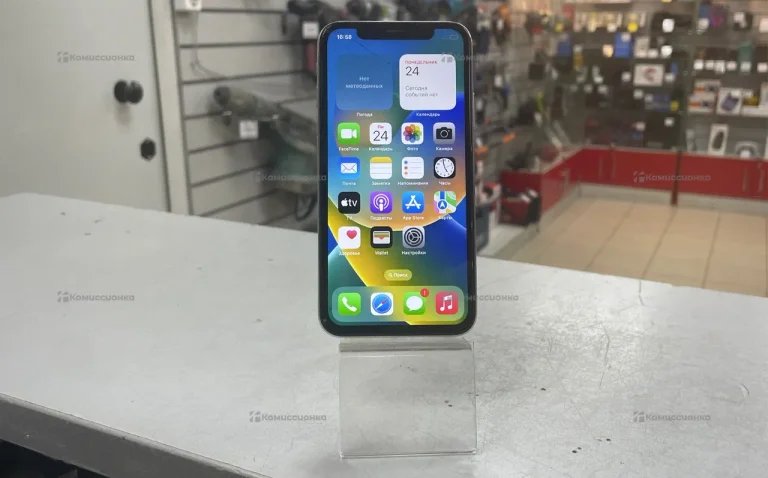 Apple iPhone X 3/256 ГБ