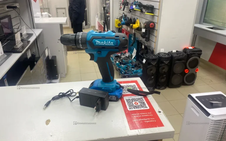 Аккумуляторный шуруповерт Makita (реплика)