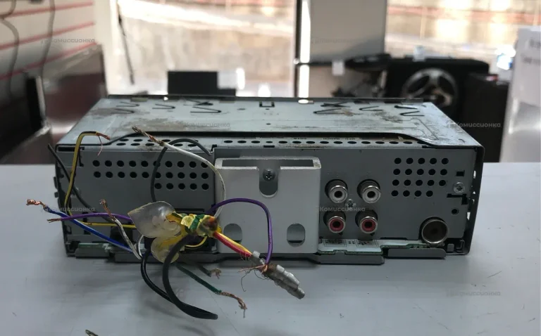 Автомагнитола  pioneer mvh-s100ui