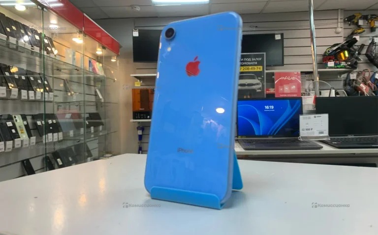 Apple iPhone XR 3/64 ГБ