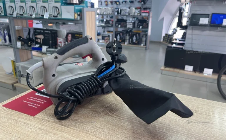 рубанок электрический  ЗУБР ЗР-950-82