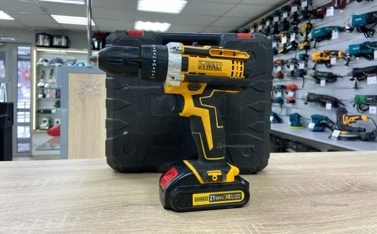 дрель шуруповерт 21v