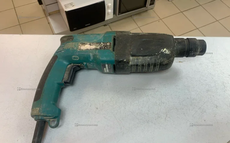 Перфоратор Makita HR2450