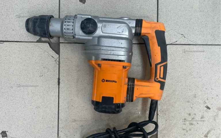 Перфоратор Вихрь П-1600К-М