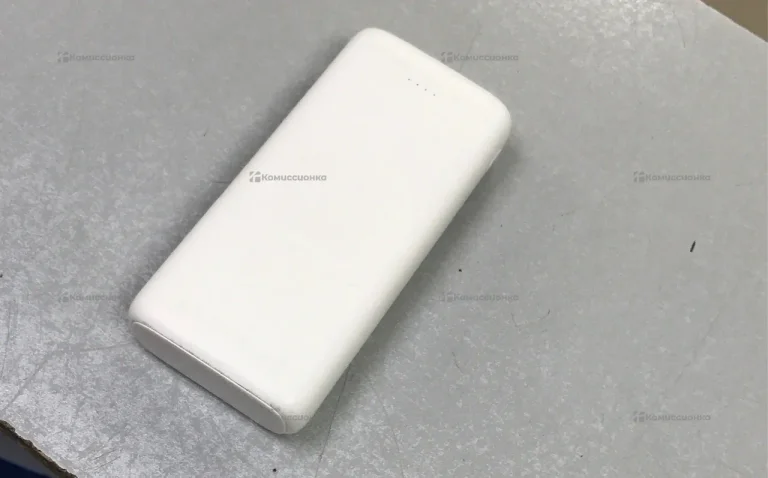 Power Bank белый