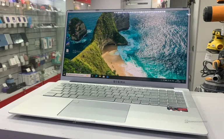 Ноутбук  Digma Pro Sprint M