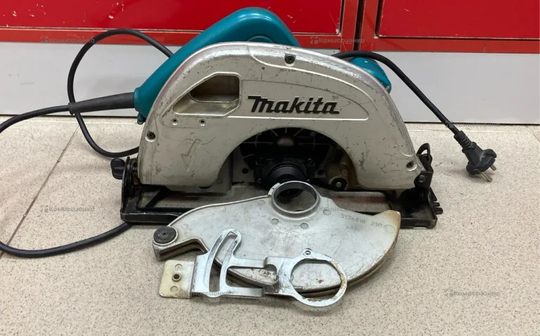 циркулярная пила Makita 5704R