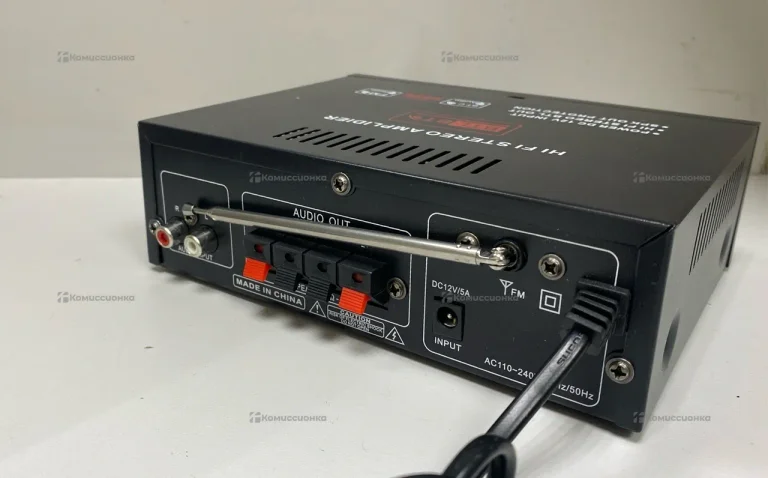 Усилитель  AK35