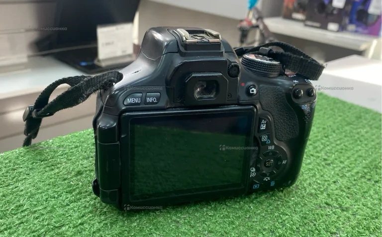 Фотоаппарат Canon EOS 600