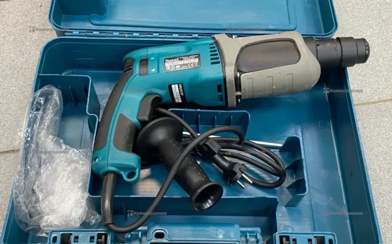 перфоратор MAKITA 2470 сетевой