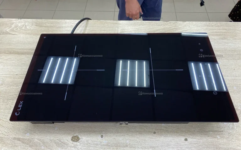 Индукционная варочная поверхность LEX EVI 320A BL