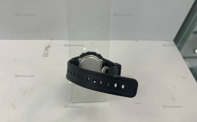 Часы  Casio G-SHOCK GA-2100