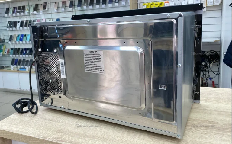 Встраиваемая микроволновая печь Korting KMI 820 GS