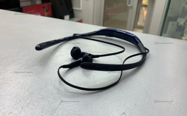 Наушники  Samsung level