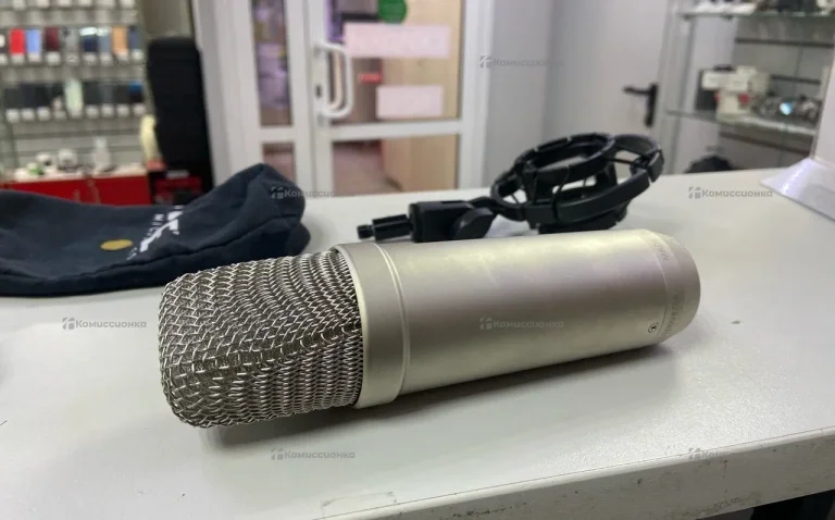 Студийный микрофон Rode NT1-A