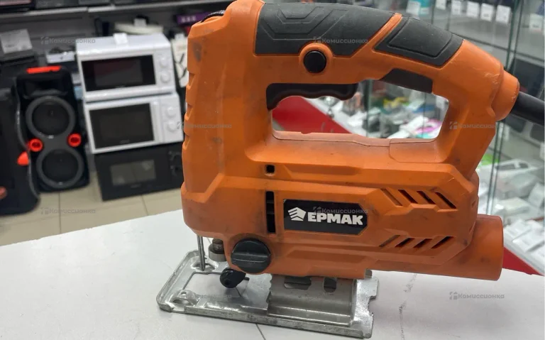 Электрический лобзик 646-058 ЛЭ-570/Б