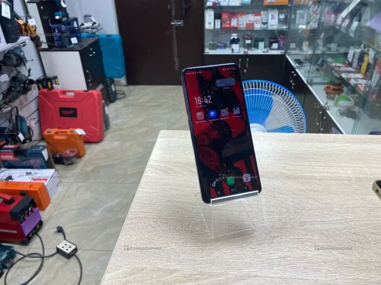 Infinix Hot 40 Pro 12/256 ГБ