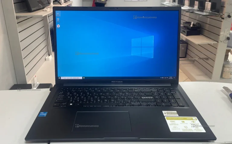 Ноутбук  AsusVivobook x1704z