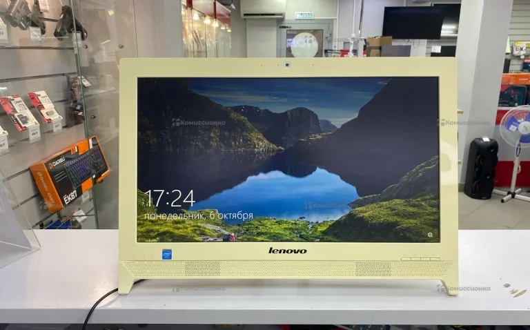 Моноблок Lenovo LENOVO 10160 Intel j1800