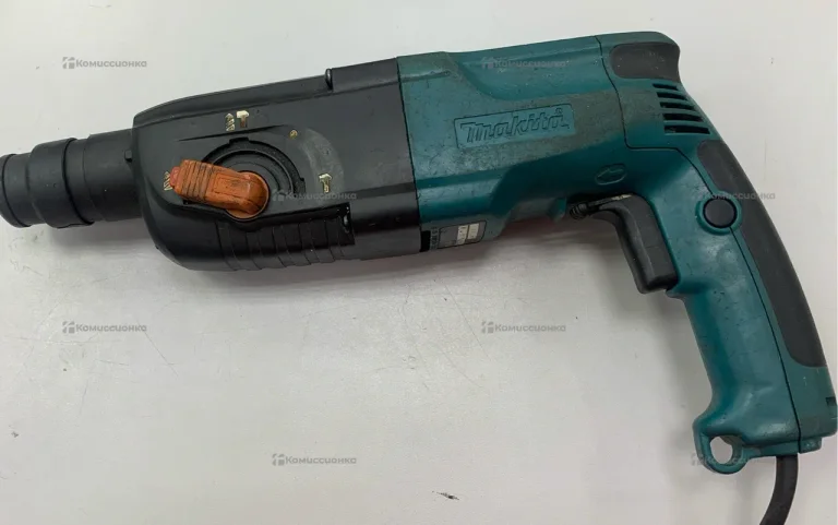 Перфоратор Makita HR2450