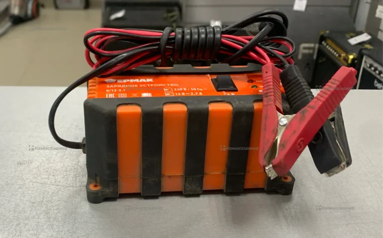 Зарядное устройство Ермак