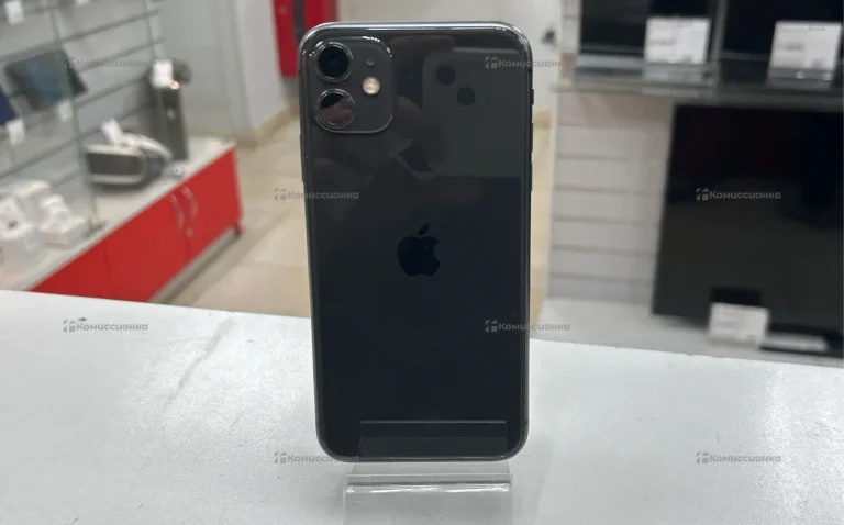 Apple iPhone 11 4/128 ГБ