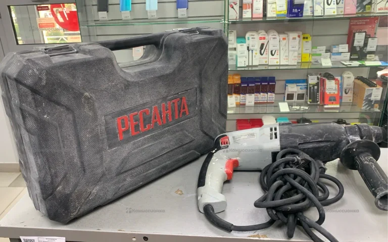 Перфоратор Ресанта П-28-800К