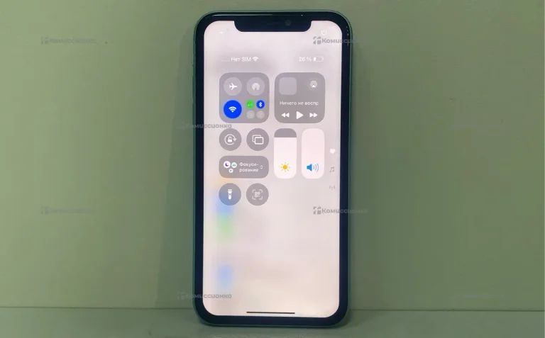 Apple iPhone 11 4/64 ГБ