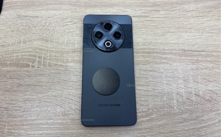 Tecno Spark 30 8/256 ГБ