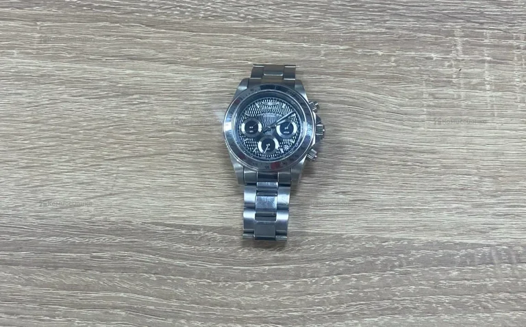 Часы  invicta