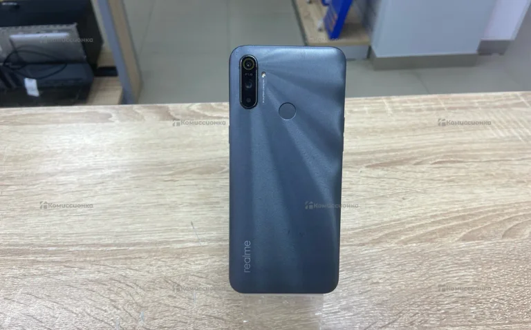 Realme C3 3/64 ГБ