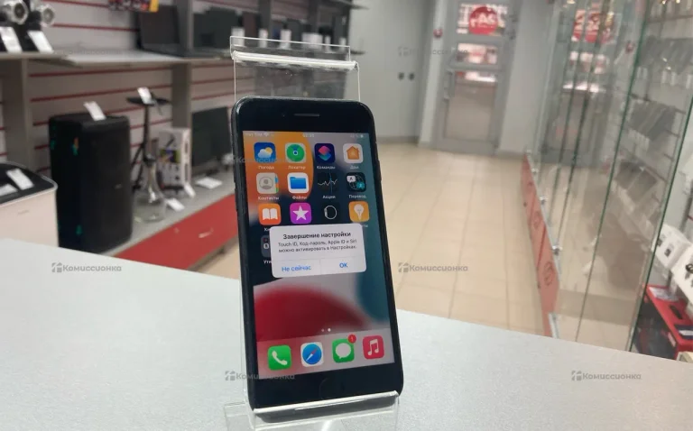 Apple iPhone 7 32 ГБ.