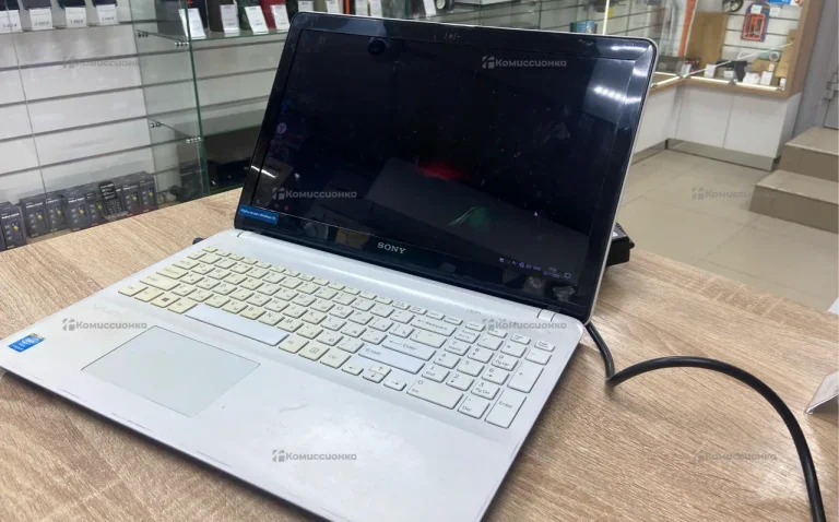 Ноутбук  Sony vaio 152A