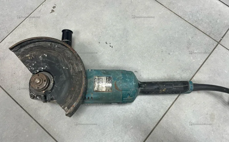 УШМ makita GA9020